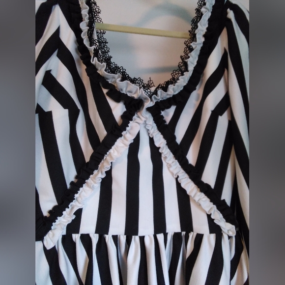 SOLD Sleepy Hallow Katrina Dress - Picture 12 of 13